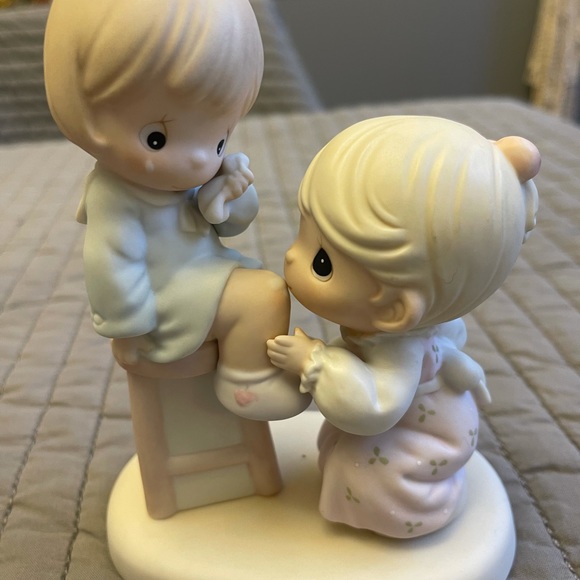 Precious Moments Other - COPY - Precious Moments collectible figurine